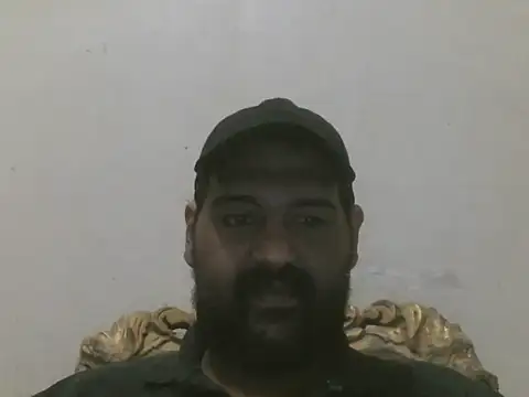 elpoop7305 online show from September 21, 2025, 10:33 pm