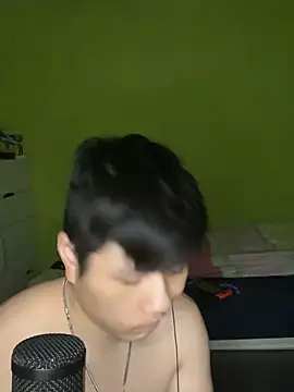 Kingpowerlittel online show from September 14, 2025, 9:58 pm