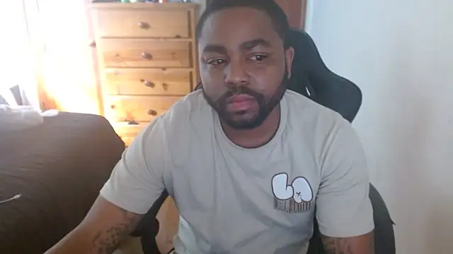 Breadwinnah online show from October 4, 2025, 4:27 pm