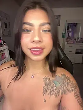 charlotte queen1320 online show from April 26, 2026, 5:16 am