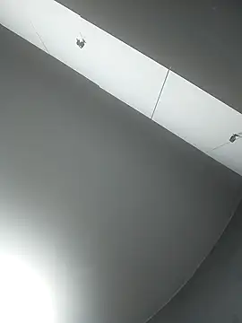 zyonboy1 online show from November 12, 2025, 5:46 pm