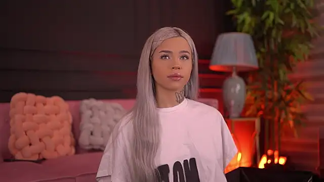 NickyBenz online show from November 7, 2025, 6:52 pm