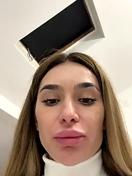 KaseyQuinn  online show from October 3, 2025, 5:21 pm