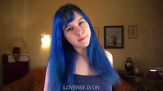 ElizSpieth online show from April 7, 2026, 2:23 am