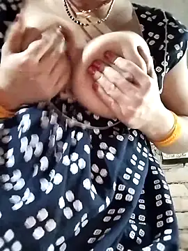 rani8008 online show from October 8, 2025, 6:44 am