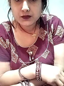 rani8008 online show from February 15, 2026, 1:46 am