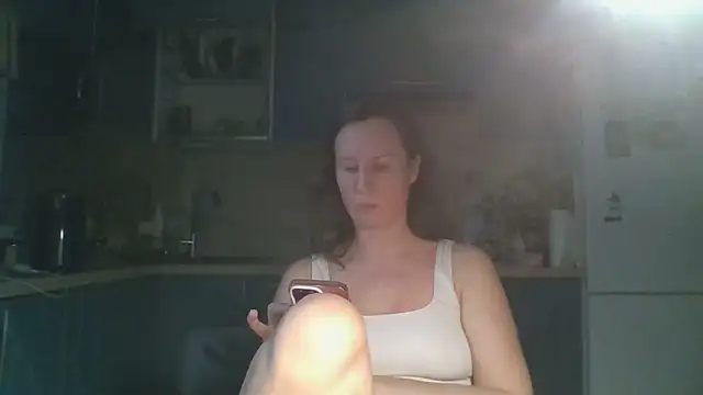 ALICAINWONDERLAND online show from June 12, 2026, 10:52 pm