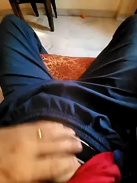 Snapshot of coupleyug chatting on September 9, 2025, 10:04 am coupleyug online show from September 9, 2025, 10:04 am