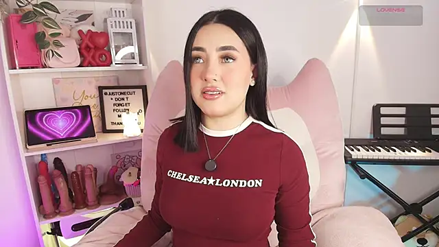 justonecute online show from March 22, 2026, 3:32 am