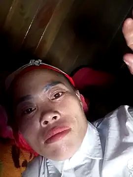 CoMay003 online show from October 9, 2025, 9:51 am