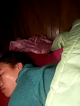 Snapshot of CoMay003 chatting on February 5, 2026, 12:15 am CoMay003 online show from February 5, 2026, 12:15 am