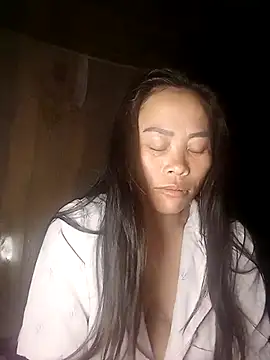 Snapshot of CoMay003 chatting on February 16, 2026, 11:56 pm CoMay003 online show from February 16, 2026, 11:56 pm