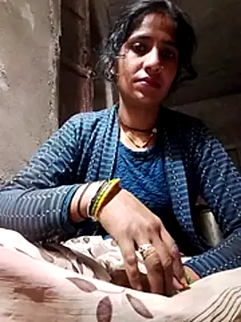 MISS-KAYA online show from February 9, 2026, 12:14 am