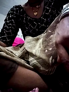 MISS-KAYA online show from April 8, 2026, 9:37 pm