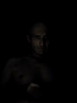 Snapshot of Romance32 chatting on November 11, 2025, 4:12 am Romance32 online show from November 11, 2025, 4:12 am