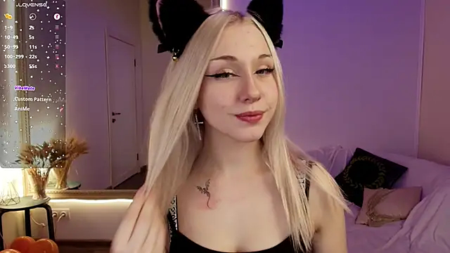 Snapshot of CatEyePro chatting on November 29, 2025, 2:14 am CatEyePro online show from November 29, 2025, 2:14 am