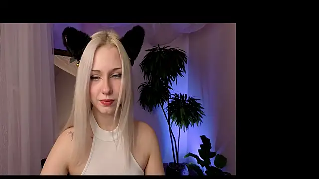 CatEyePro online show from January 14, 2026, 1:55 am