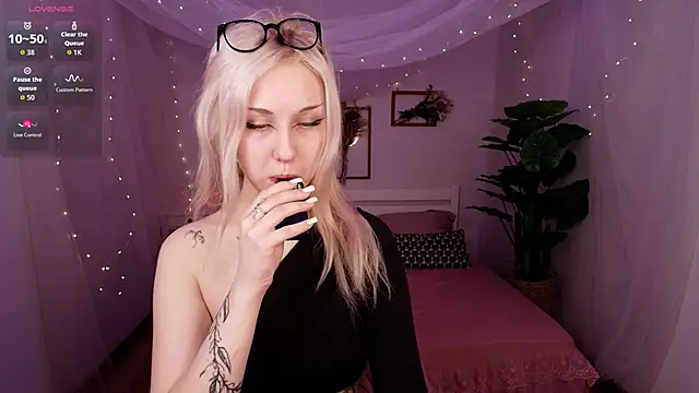 CatEyePro online show from April 2, 2026, 3:48 am