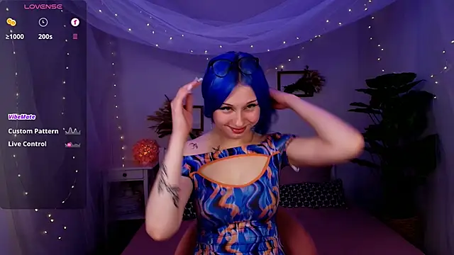 CatEyePro online show from April 21, 2026, 2:51 am