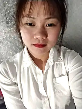 Sisi dy01 online show from April 23, 2026, 12:29 pm