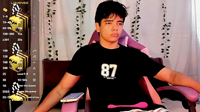 Snapshot of an_drew18 chatting on September 28, 2025, 2:00 pm an drew18 online show from September 28, 2025, 2:00 pm