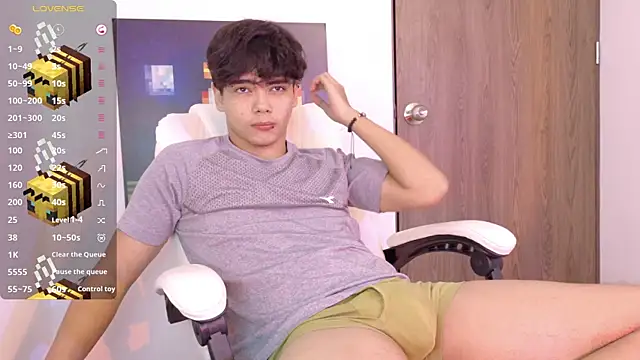 an drew18 online show from January 16, 2026, 1:04 pm