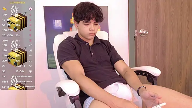 an drew18 online show from February 1, 2026, 2:48 pm