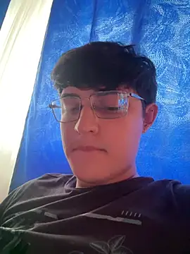 Snapshot of yesitwink_ chatting on March 28, 2026, 8:41 pm yesitwink online show from March 28, 2026, 8:41 pm
