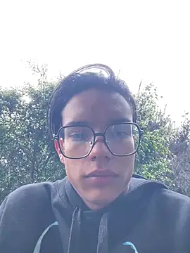 diegoand0911 online show from May 17, 2026, 3:30 pm