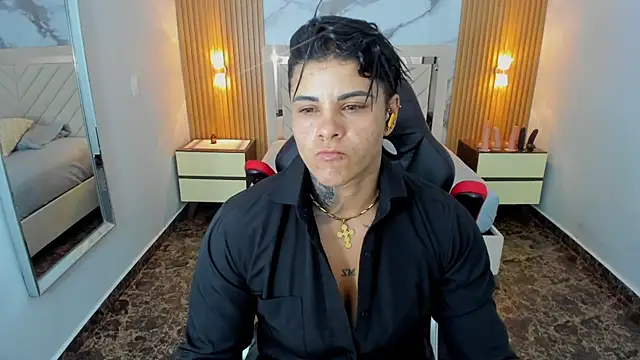 KAROLLJONES1 online show from June 9, 2026, 7:03 pm