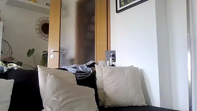 Snapshot of bigcockjohnxxxxx chatting on September 12, 2025, 10:48 am bigcockjohnxxxxx online show from September 12, 2025, 10:48 am