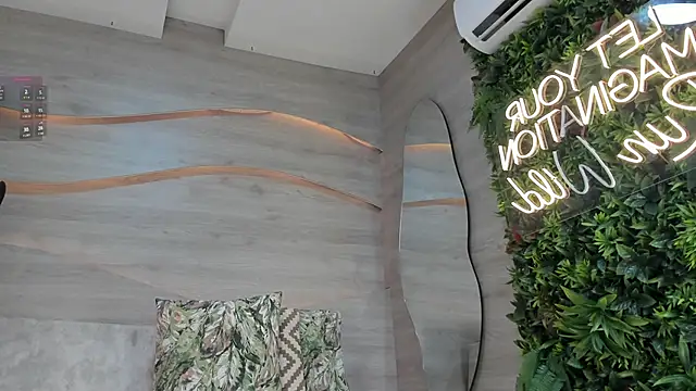 Alma Leon online show from September 28, 2025, 7:19 pm