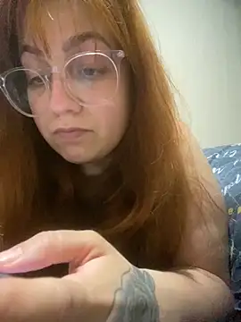 witchkiki online show from October 6, 2025, 4:21 am