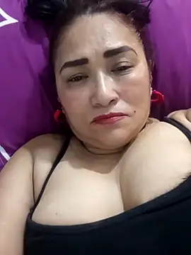 Snapshot of linda_luna29 chatting on September 21, 2025, 7:10 am linda luna29 online show from September 21, 2025, 7:10 am