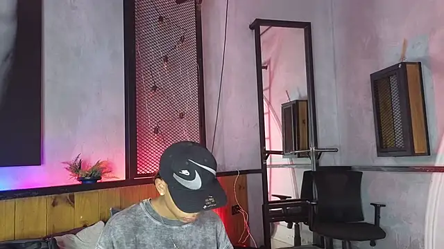 AlanCutee online show from February 27, 2026, 12:49 pm