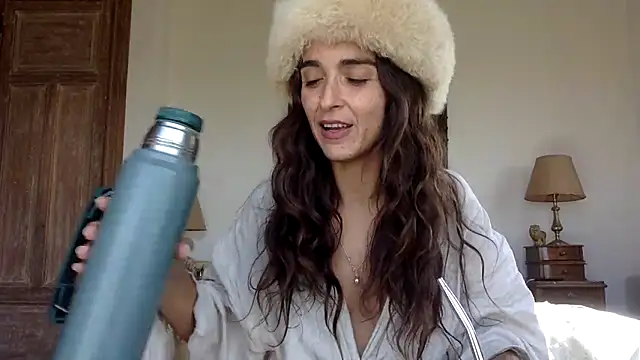 venuslibre online show from September 8, 2025, 7:35 pm