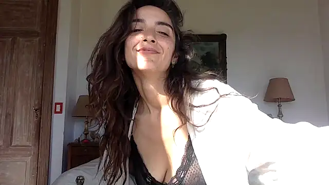 venuslibre online show from September 29, 2025, 12:10 pm