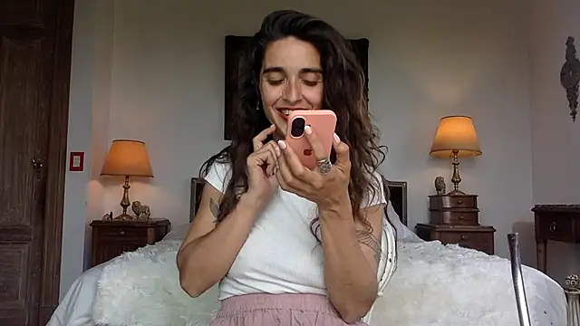 venuslibre online show from October 5, 2025, 3:43 pm