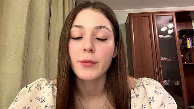 Adel strongwoman online show from March 5, 2026, 5:20 pm