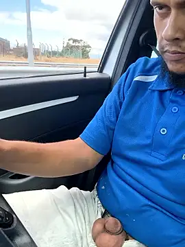 Snapshot of Smallboybigworld chatting on January 17, 2026, 12:21 pm Smallboybigworld online show from January 17, 2026, 12:21 pm