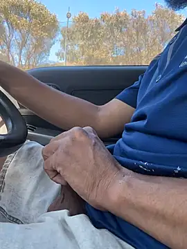 Snapshot of Smallboybigworld chatting on January 19, 2026, 9:46 am Smallboybigworld online show from January 19, 2026, 9:46 am