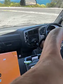 Snapshot of Smallboybigworld chatting on February 12, 2026, 10:21 am Smallboybigworld online show from February 12, 2026, 10:21 am