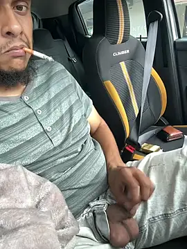 Snapshot of Smallboybigworld chatting on February 24, 2026, 3:21 pm Smallboybigworld online show from February 24, 2026, 3:21 pm