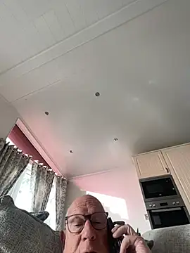 philefc online show from February 25, 2026, 10:03 am