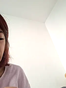 Anayssa  online show from February 8, 2026, 1:25 pm