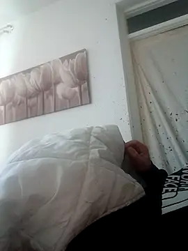 handsome8inchh online show from March 18, 2026, 2:37 am