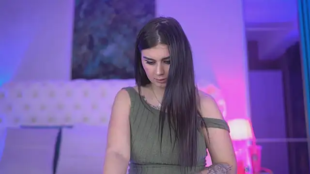 KendraMoon online show from September 24, 2025, 3:04 pm