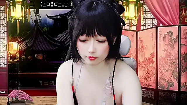 LuckyCute-Tutu online show from February 25, 2026, 1:43 pm