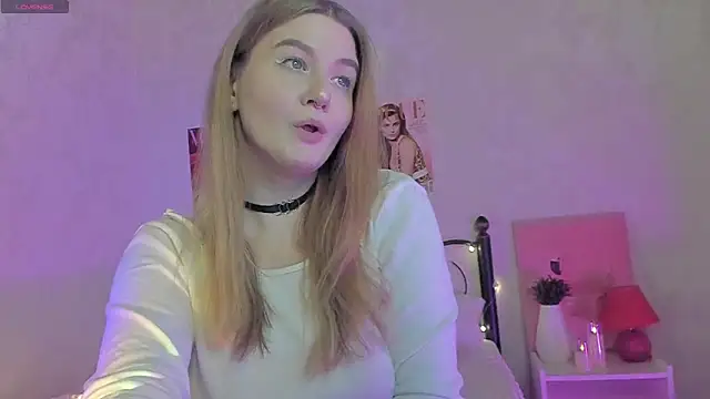 Snapshot of Ruby_Al1en chatting on December 22, 2025, 5:37 am Ruby Al1en online show from December 22, 2025, 5:37 am