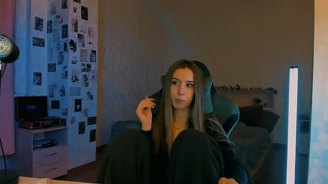 yourrdanceteacher online show from November 13, 2025, 7:35 pm